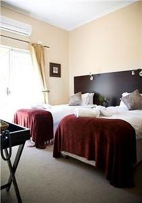 фото отеля Signal Hill Lodge Cape Town