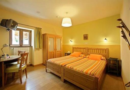 фото отеля Hotel Rural Besaro Izalzu
