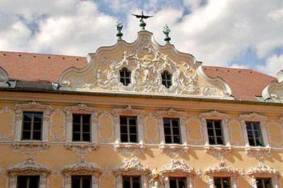 фото отеля Hotel Lamm Wurzburg