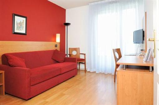 фото отеля Sejours & Affaires Apparthotel Lyon Park Lane