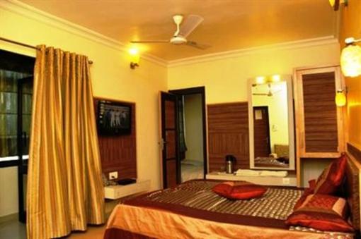 фото отеля Hotel Crystal Inn Mount Abu