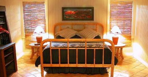 фото отеля Jacaranda Inn Kamuela