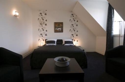 фото отеля L'Auberge de Conde en Brie