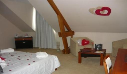 фото отеля L'Auberge de Conde en Brie