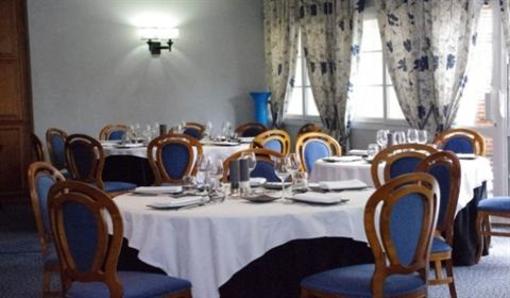 фото отеля L'Auberge de Conde en Brie