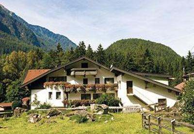 фото отеля Perberschlager Gasthof Oetz
