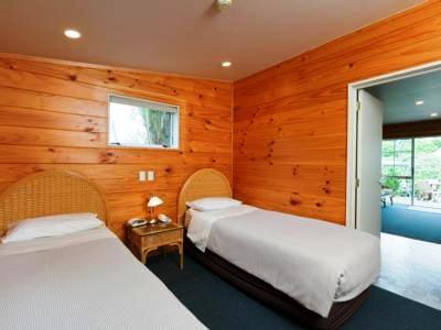 фото отеля Pauanui Pines Motor Lodge