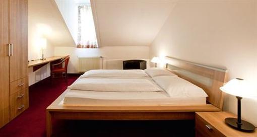 фото отеля Hotel Bellevue Merano