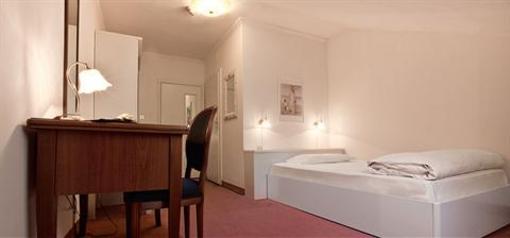 фото отеля Hotel Bellevue Merano