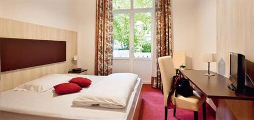 фото отеля Hotel Bellevue Merano