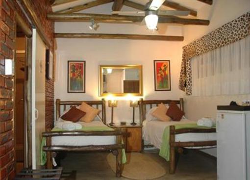 фото отеля Roosfontein Bed and Breakfast Queensburgh