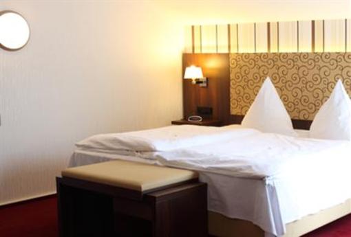фото отеля Lobinger Parkhotel