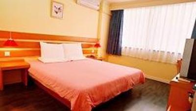 фото отеля Home Inn Urumqi Beimen