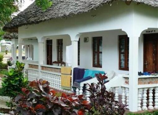 фото отеля Nungwi Inn