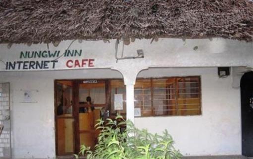 фото отеля Nungwi Inn
