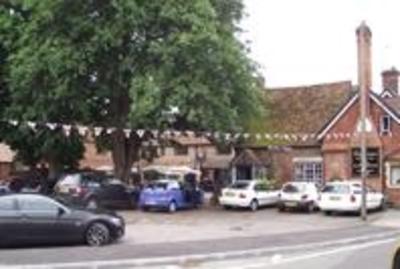 фото отеля Crown & Horns Inn Newbury