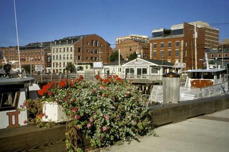 фото отеля Holiday Inn Portland By The Bay
