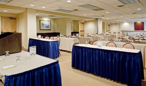 фото отеля Holiday Inn Portland By The Bay