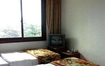 фото отеля Mount Emei Jindingxiang Huaili Hotel