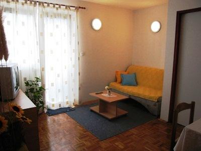 фото отеля Luton Apartments