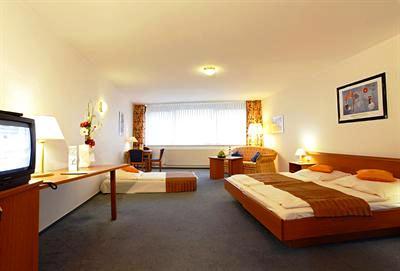 фото отеля Apartmenthotel Celler Tor