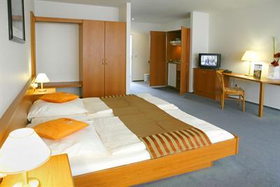 фото отеля Apartmenthotel Celler Tor