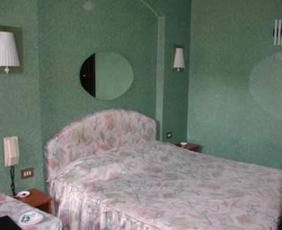 фото отеля Motel 2000