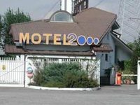 Motel 2000