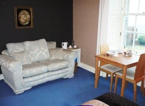 фото отеля Balmashanner Bed And Breakfast Forfar