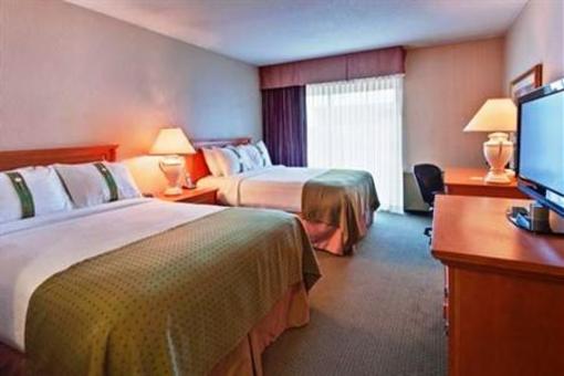 фото отеля Holiday Inn Kitchener