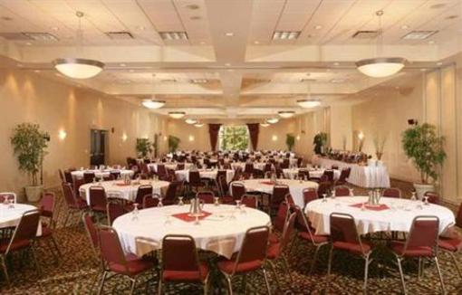 фото отеля Holiday Inn Kitchener