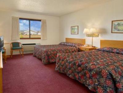 фото отеля Super 8 New Richmond