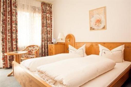 фото отеля Hotel Krone Schomberg (Calw)