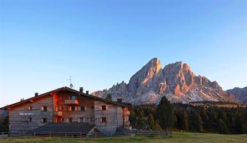 фото отеля Alpin Hotel Ütia de Börz San Martino In Badia