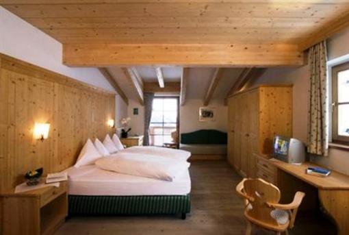 фото отеля Alpin Hotel Ütia de Börz San Martino In Badia