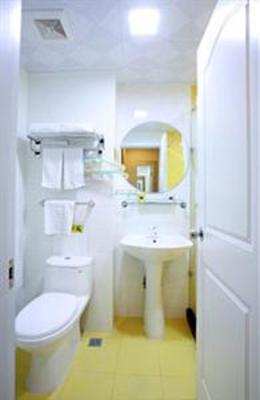 фото отеля Home Inn Zhongshan Bridge