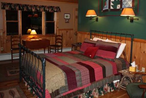 фото отеля Kiwassa Lake Bed & Breakfast