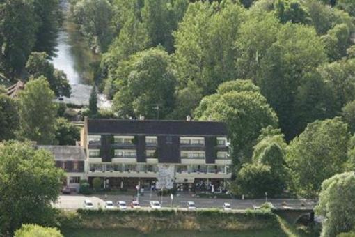 фото отеля Touring Hotel Saint-Leonard-des-Bois