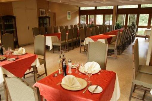 фото отеля Touring Hotel Saint-Leonard-des-Bois