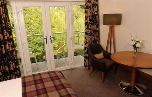 фото отеля Craigmhor Lodge Pitlochry