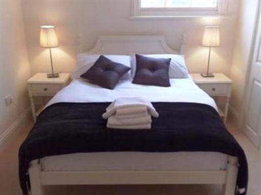 фото отеля Douglas House Cheltenham