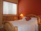 фото отеля Copper Creek Lodge by Apex Accommodations