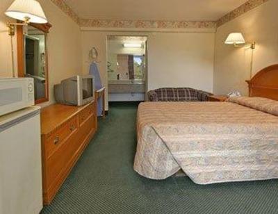 фото отеля Norfolk-Days Inn Military Circle
