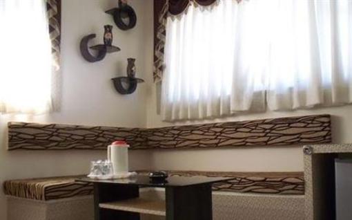 фото отеля Embassy Hotel Surat