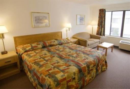 фото отеля Americas Best Value Inn Fort Atkinson