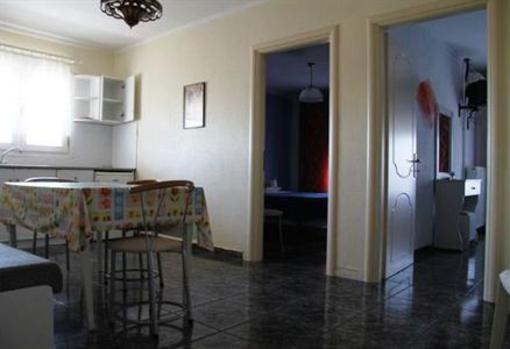 фото отеля Dias Apartments