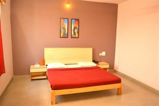 фото отеля Hotel Icchapurti Sai Residency