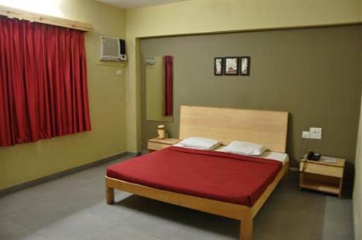 фото отеля Hotel Icchapurti Sai Residency