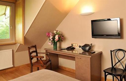 фото отеля Logis Auberge Du Barrez
