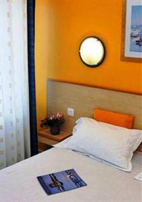 фото отеля Hotel Central Lorient